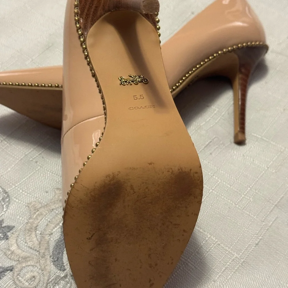 Elegant Tan High Heels - Picture 5 of 6